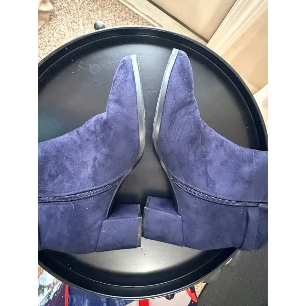 Blue faux suede booties block heel 9.5 - Picture 7 of 7